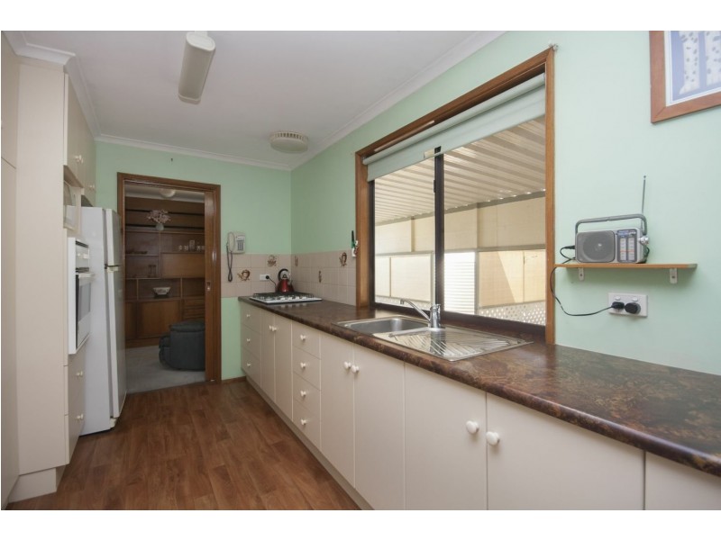 32 Ireland St, Wallaroo SA 5556