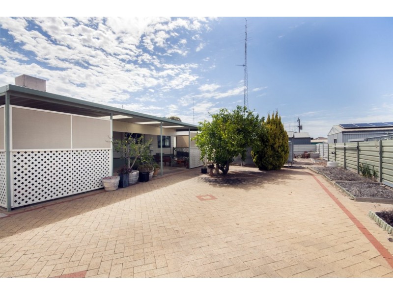 32 Ireland St, Wallaroo SA 5556