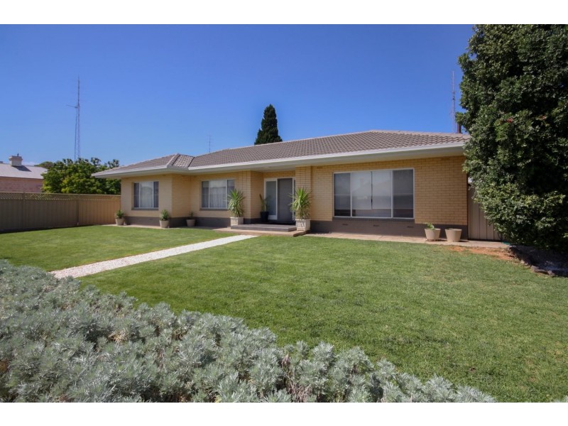 10 Hughes St, Wallaroo SA 5556