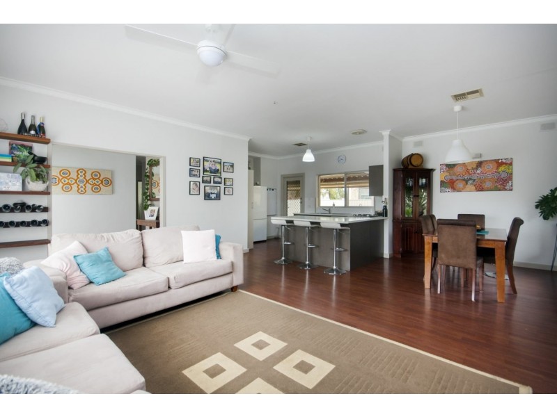 10 Hughes St, Wallaroo SA 5556