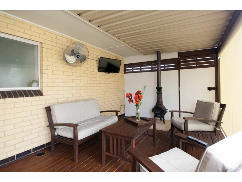 10 Hughes St, Wallaroo SA 5556