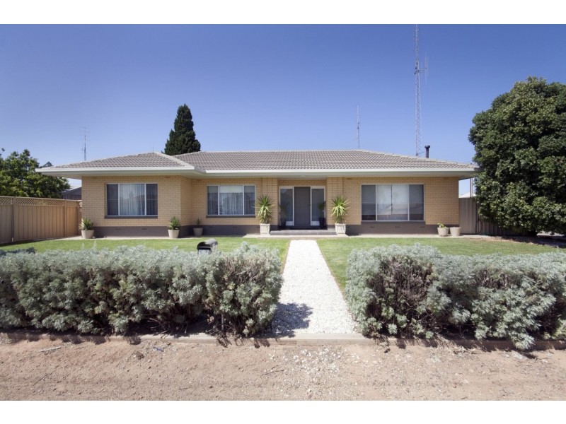 10 Hughes St, Wallaroo SA 5556