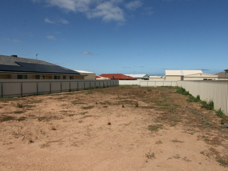 5 Meander Way, North Beach SA 5556