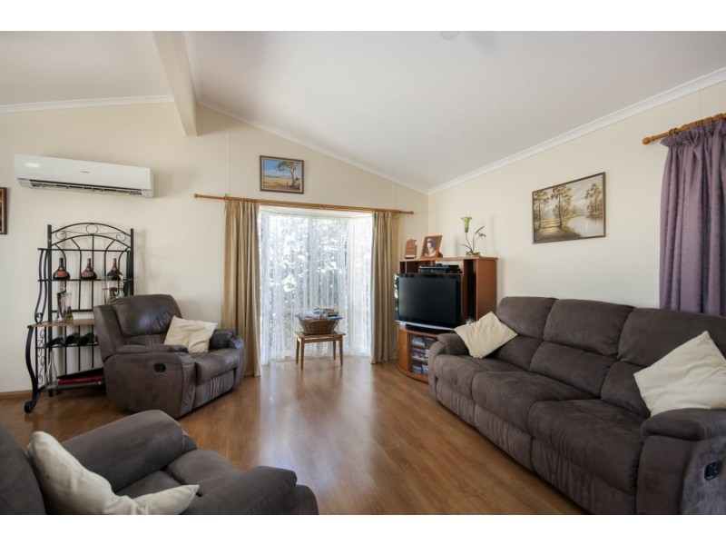 8 Adelaide Street, Wallaroo SA 5556