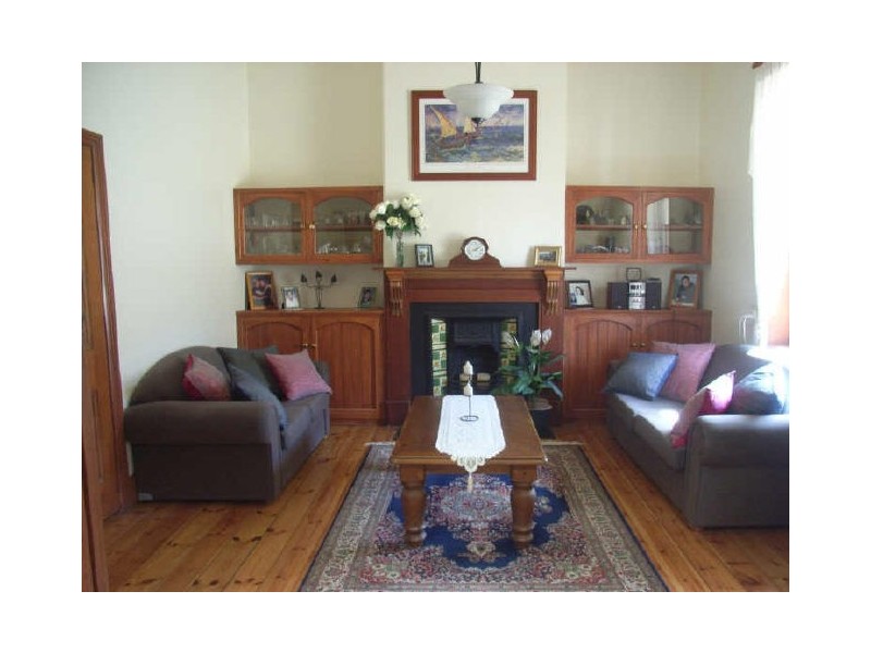 33 Cornish Terrace, Wallaroo SA 5556
