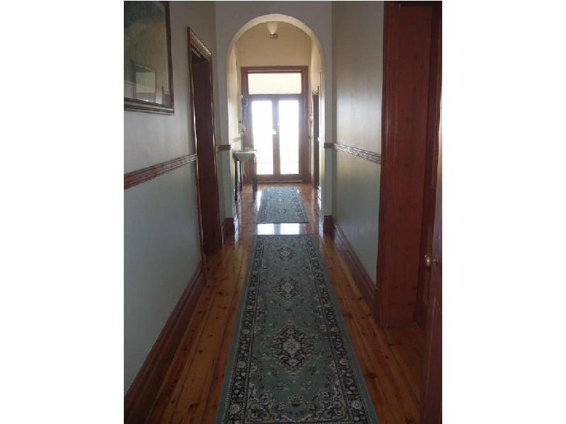 33 Cornish Terrace, Wallaroo SA 5556