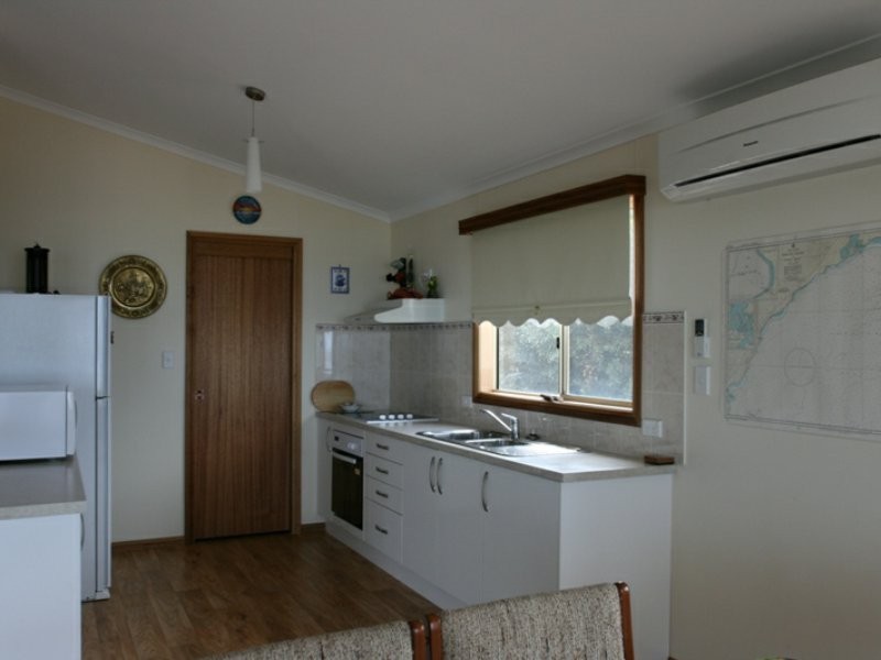 56 Esplanade, North Beach SA 5556