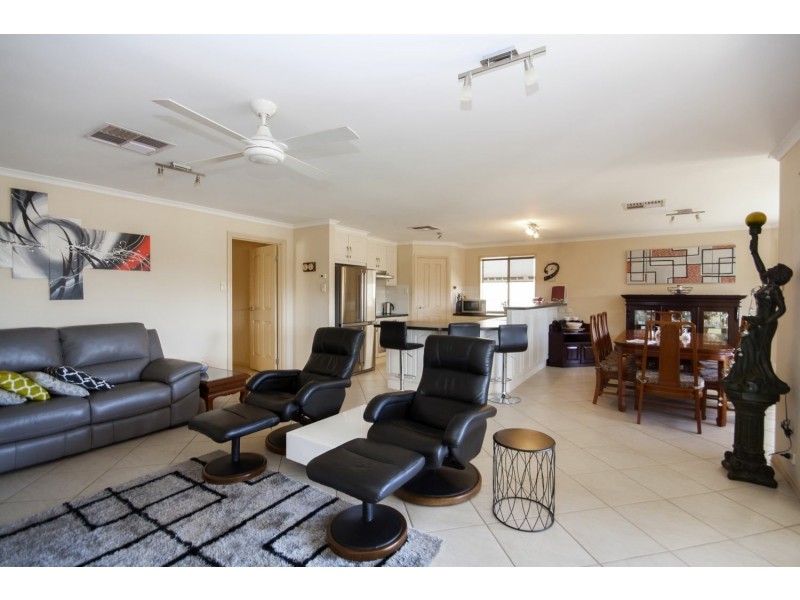 16 Spinnaker Court, Wallaroo SA 5556