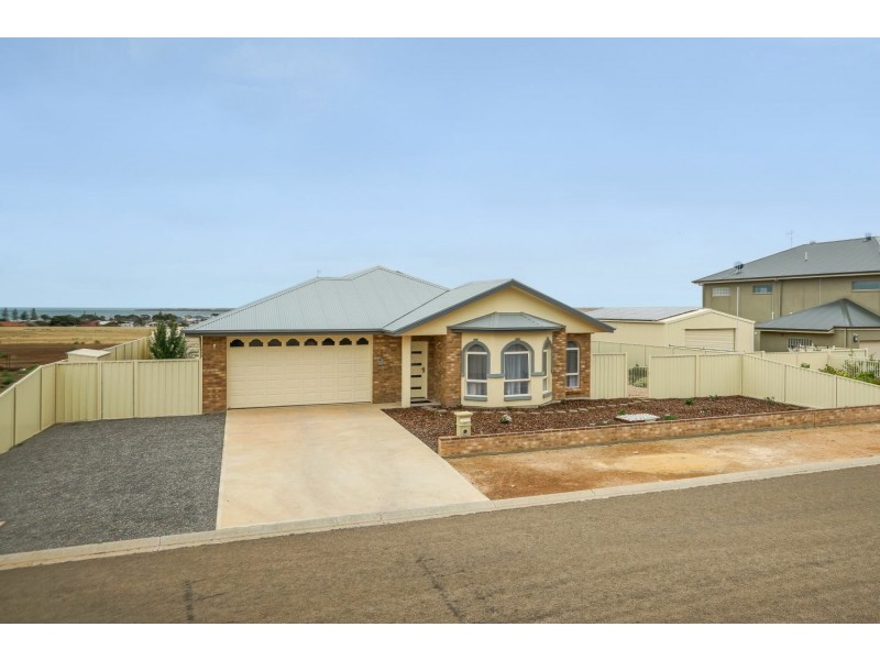 27 Errington Street, Wallaroo SA 5556