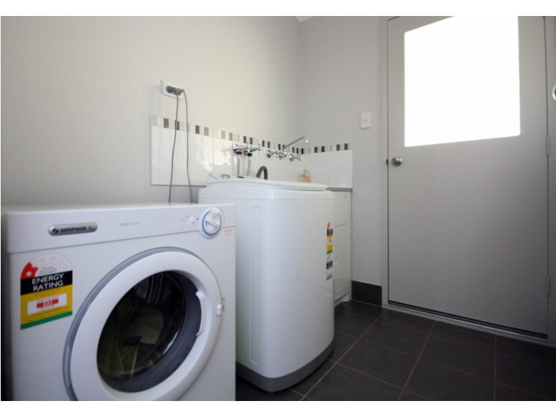 12 Deer Court, Wallaroo SA 5556