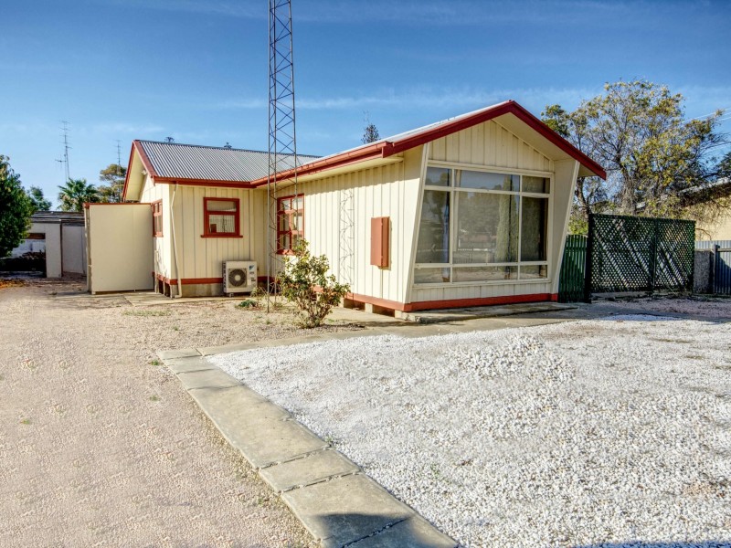 25 Hughes Street, Wallaroo SA 5556