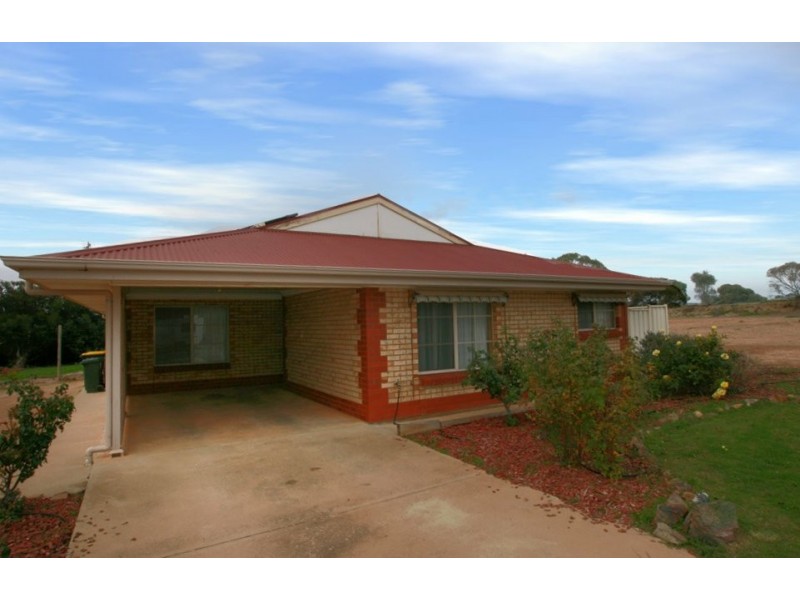 4 Gilmore Crescent, Wallaroo SA 5556