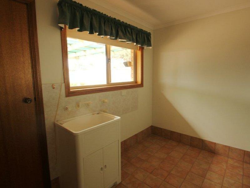 4 Gilmore Crescent, Wallaroo SA 5556