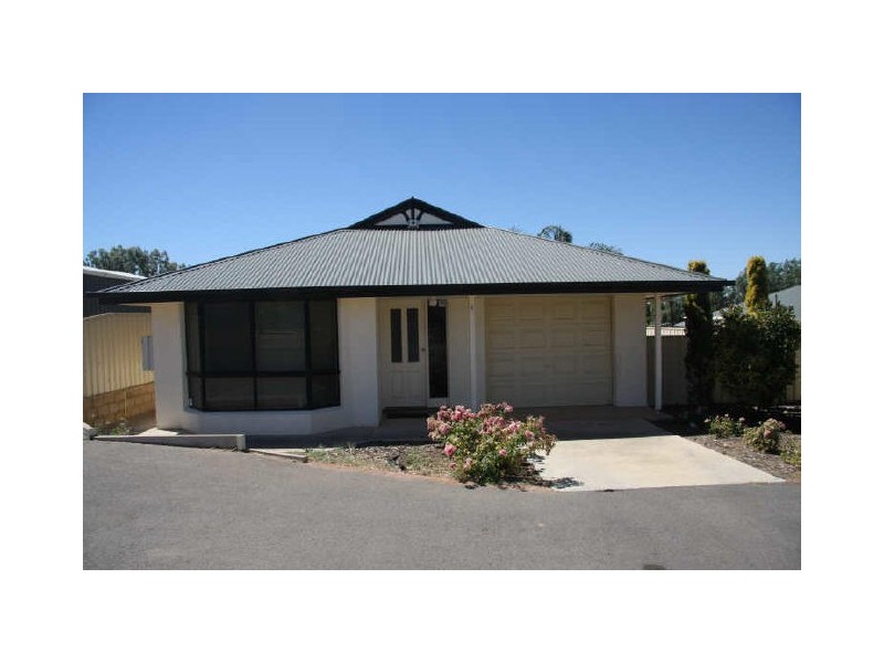 33 Lydia Terrace, Wallaroo SA 5556