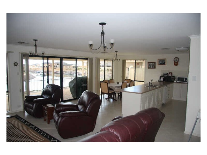 49 Stately Way, Wallaroo SA 5556