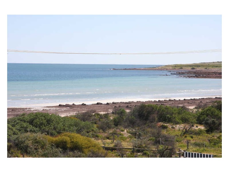 17 Esplanade, North Beach SA 5556