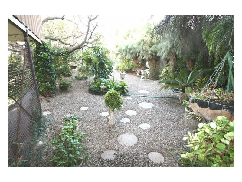 17 Esplanade, North Beach SA 5556