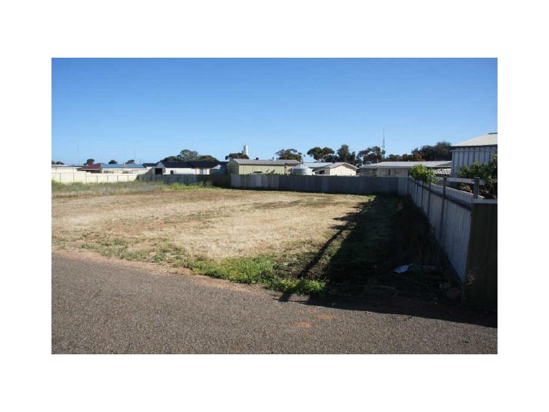 4 Diagonal Road, Wallaroo SA 5556