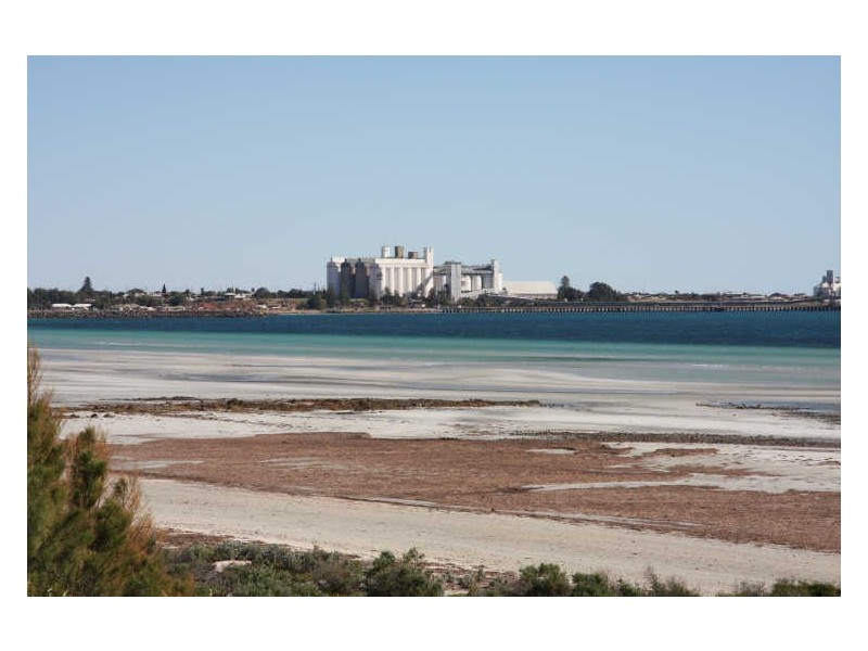 7 Reserve Drive, North Beach SA 5556