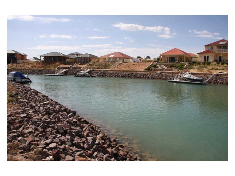 64 Stately Way, Wallaroo SA 5556