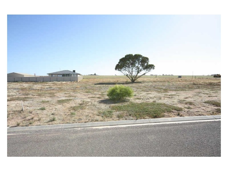 18 Rose Avenue, North Beach SA 5556