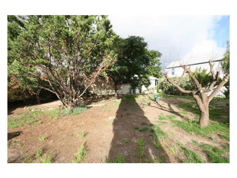 21 Irwin Street, Wallaroo SA 5556