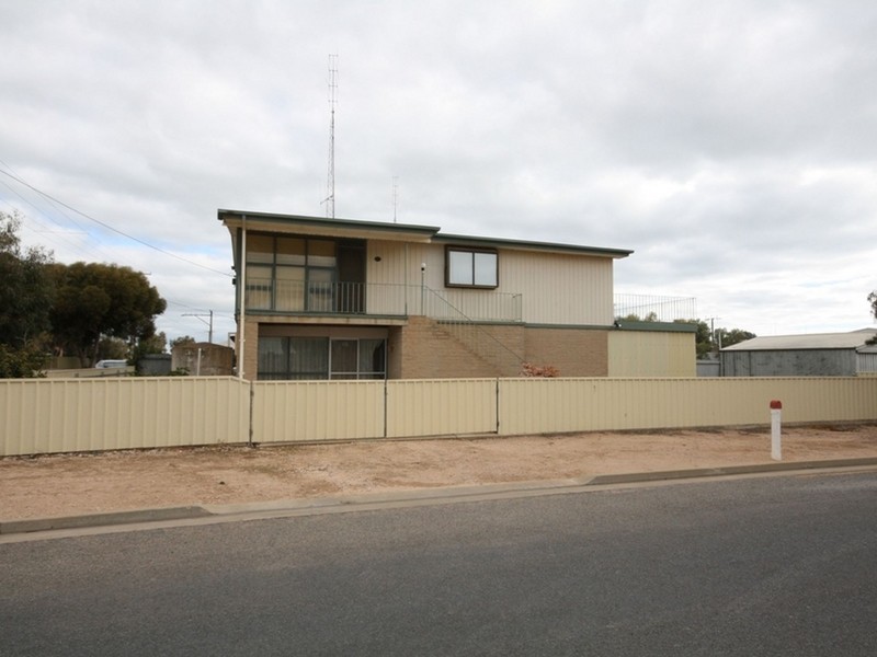 26 Ernest Terrace, Wallaroo SA 5556