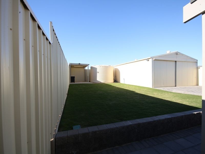 4 Farell Road, North Beach SA 5556