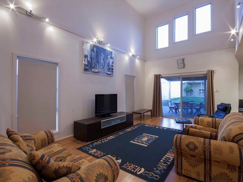 4 Farell Road, North Beach SA 5556