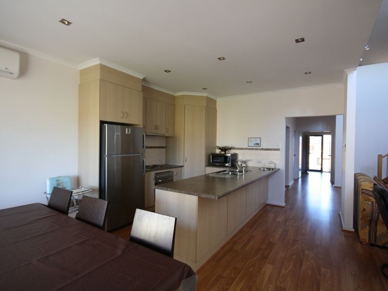 4 Farell Road, North Beach SA 5556