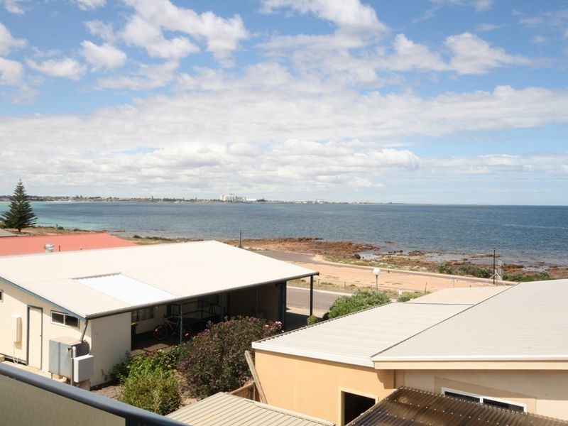 19 Rose Avenue, North Beach SA 5556