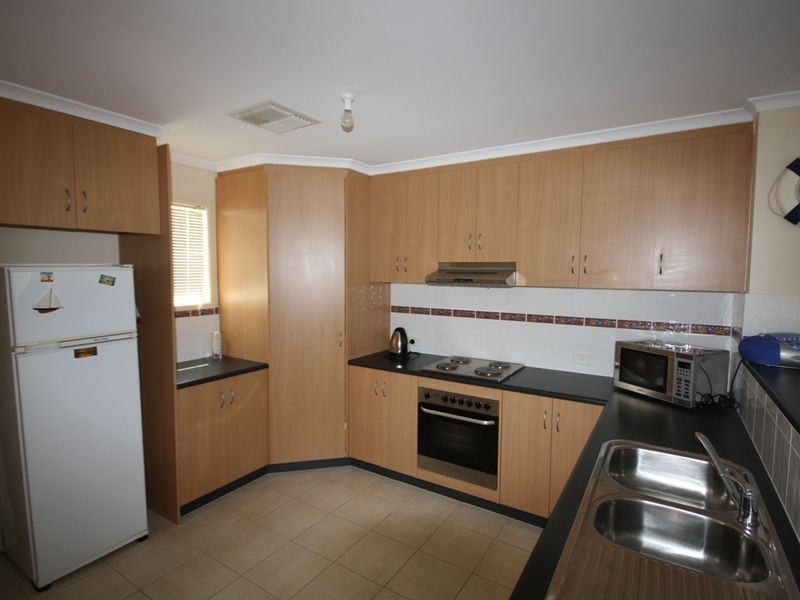 19 Rose Avenue, North Beach SA 5556