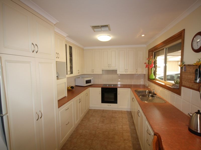 14 Gilmore Crescent, Wallaroo SA 5556