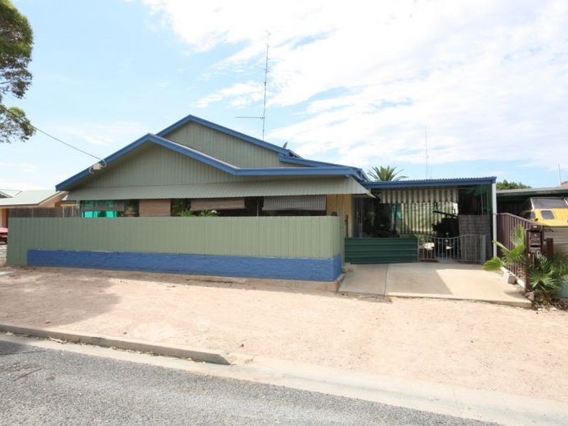 Unit 1 2 & 3/14 May Street, Wallaroo SA 5556