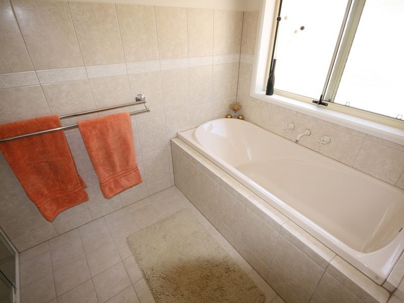 46 Pamir Court, Wallaroo SA 5556