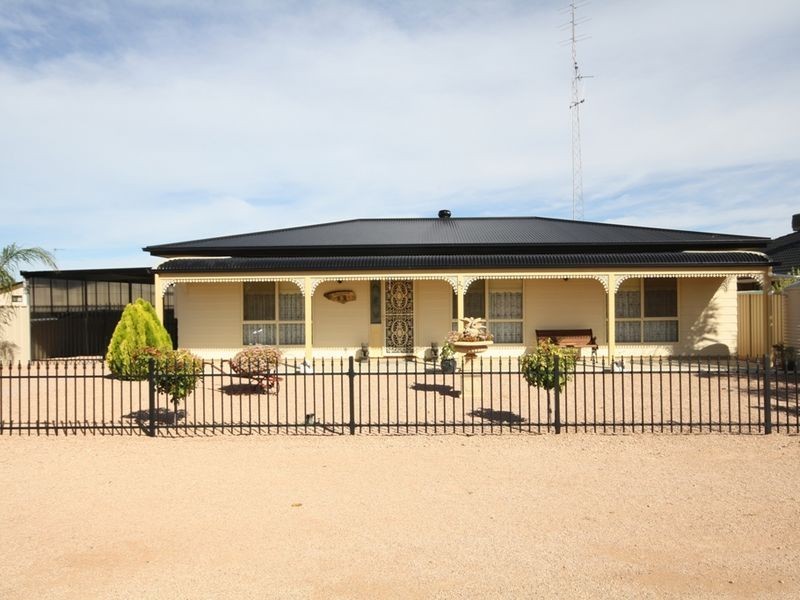 27 Evans Road, Wallaroo SA 5556