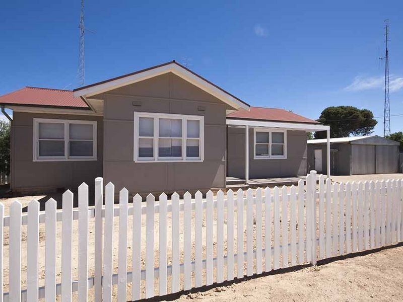 15 Irwin Street, Wallaroo SA 5556