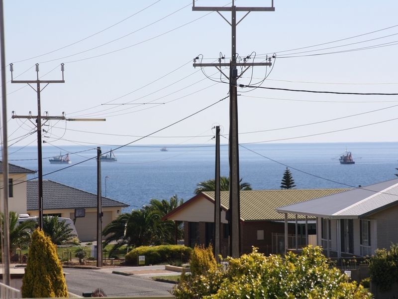 13 Woodforde Drive, North Beach SA 5556