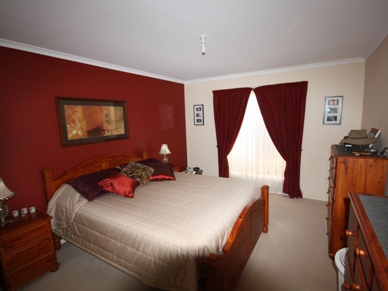10 Diagonal Road, Wallaroo SA 5556