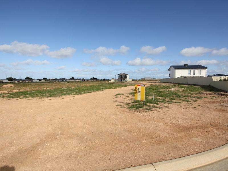 13 Timaru Way, North Beach SA 5556