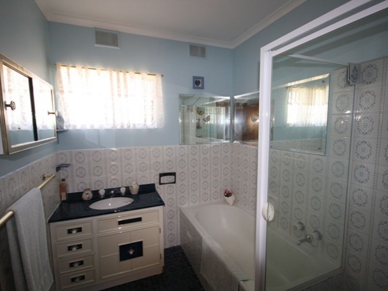 34 Kadina Rd, Wallaroo SA 5556