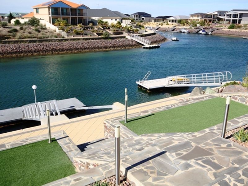 55 Stately Way, Wallaroo SA 5556