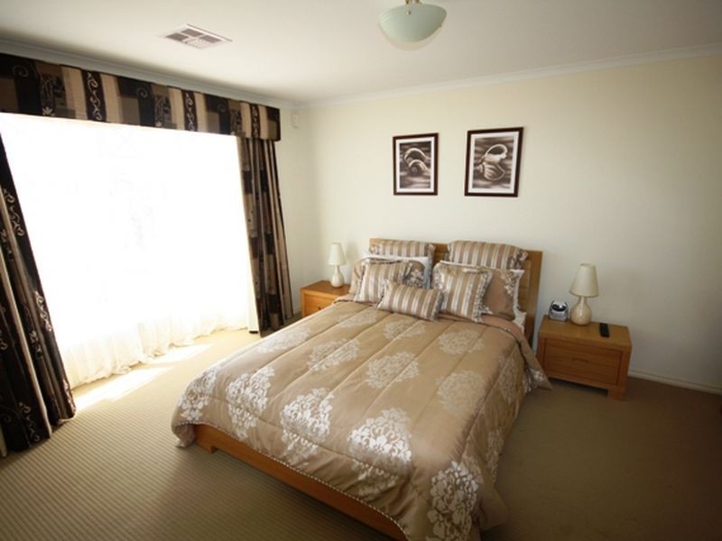 55 Stately Way, Wallaroo SA 5556