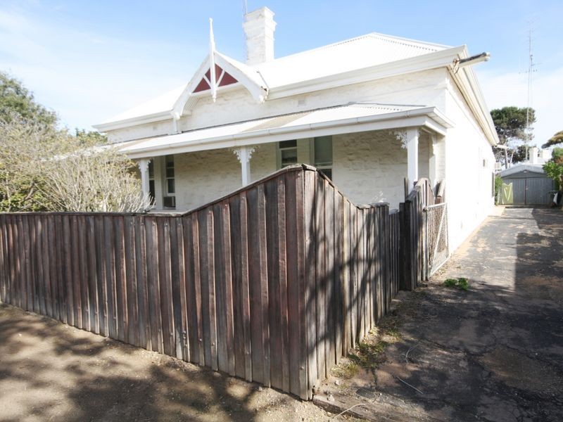 2 Hall Street, Wallaroo SA 5556