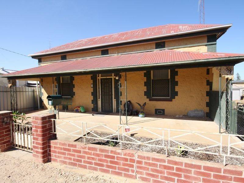 2 Elizabeth Street, Wallaroo SA 5556