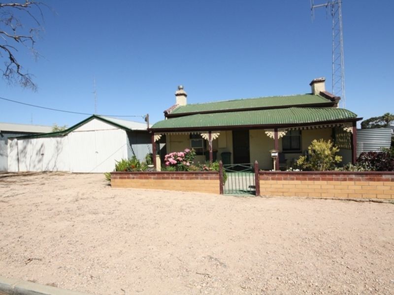 18 May Street, Wallaroo SA 5556