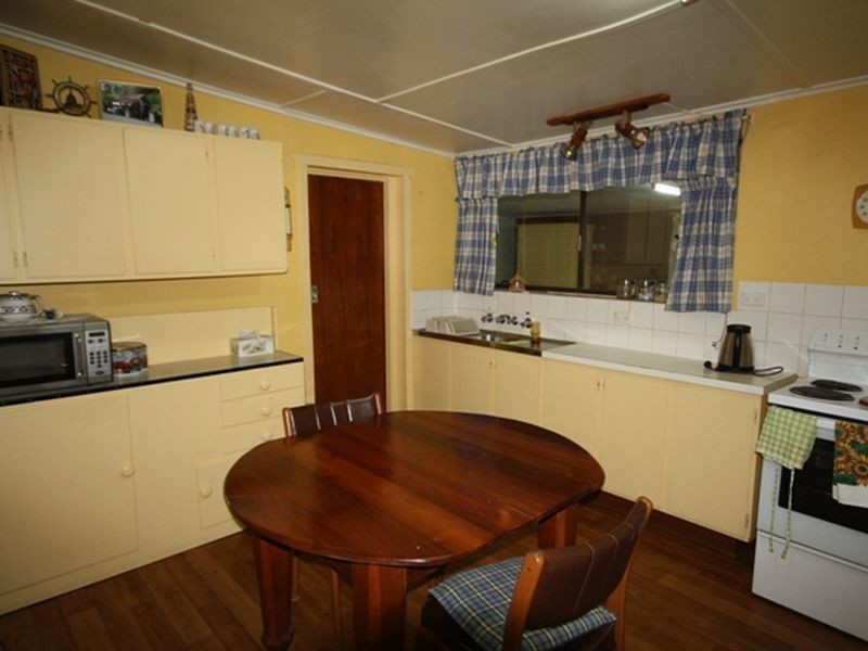 18 May Street, Wallaroo SA 5556