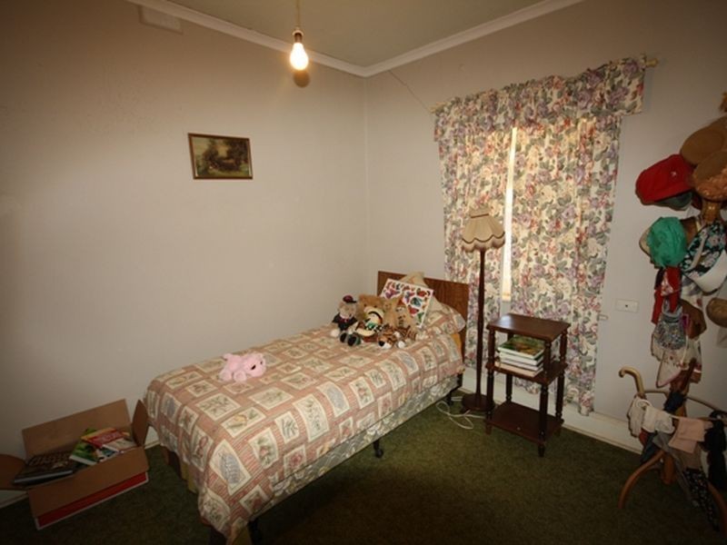 18 May Street, Wallaroo SA 5556