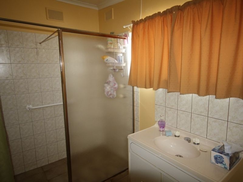 18 May Street, Wallaroo SA 5556
