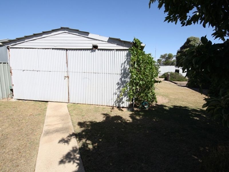 18 May Street, Wallaroo SA 5556